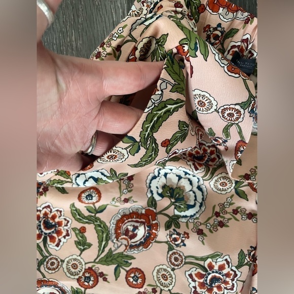 Anne Klein Boho Paisley Silk Pants Pockets size 0 but fit size 4… - Picture 4 of 4